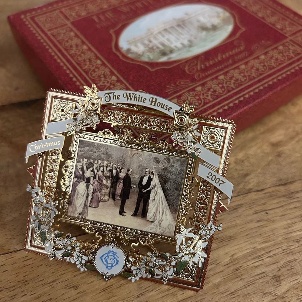 The White House Historical Association Christmas Ornament 2007